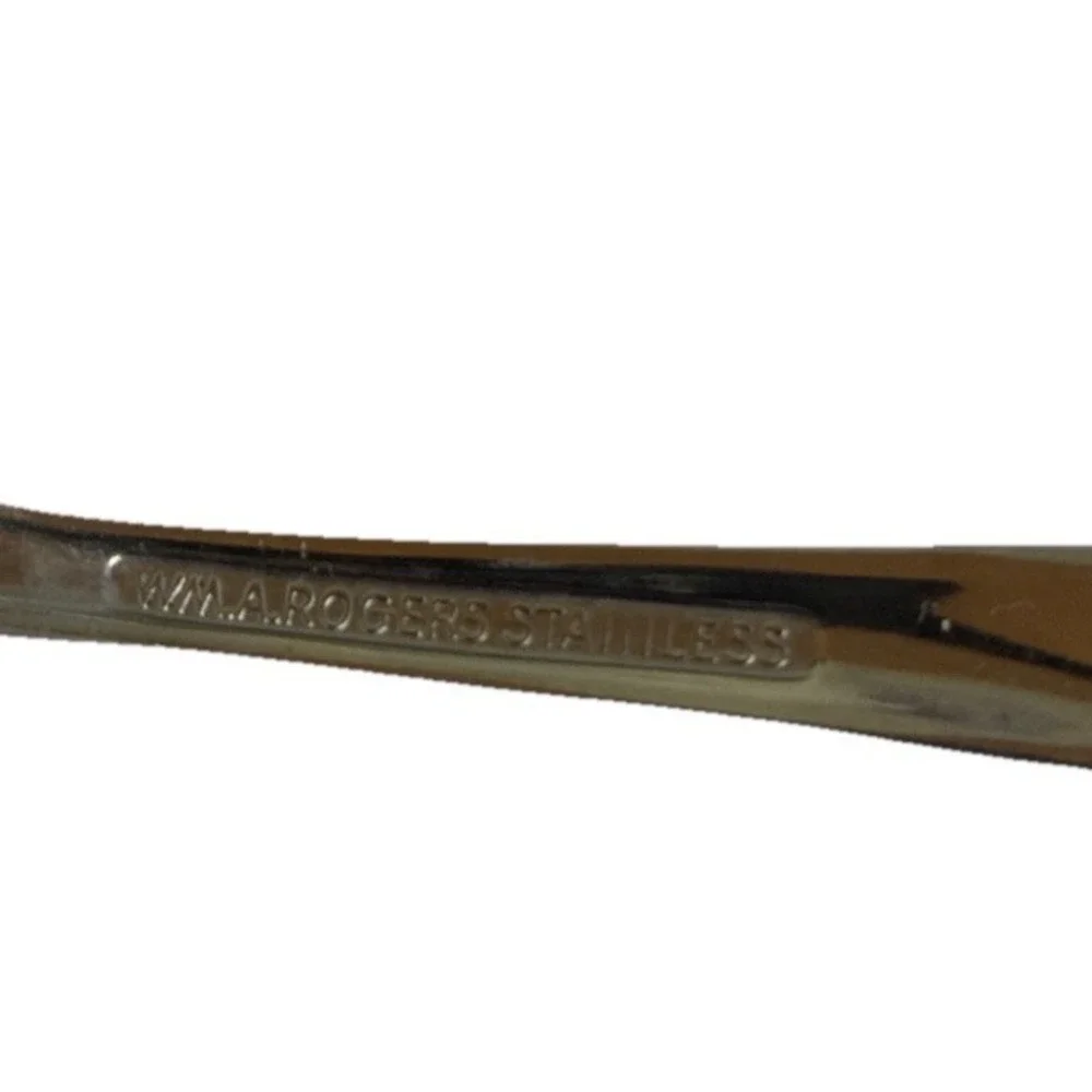 ONEIDA WM A ROGERS SWEET BRIAR ROSE  SALAD FORK GLOSSY‎ STAINLESS